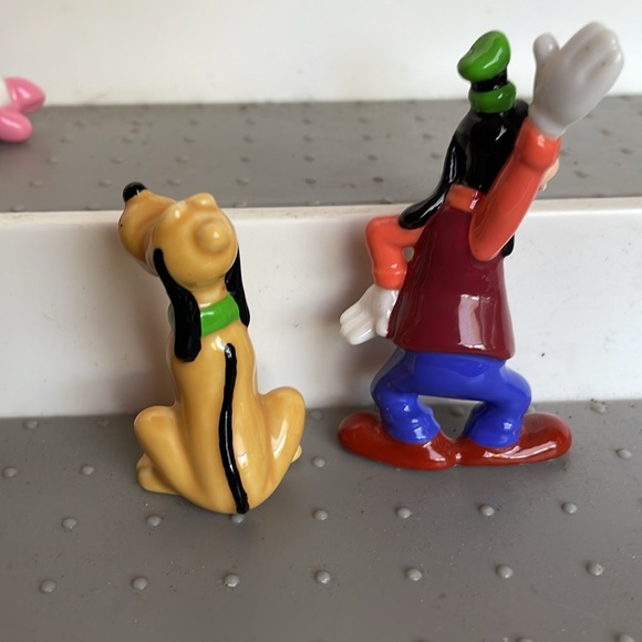 Mickey Mouse and Friends Collection. - Picture 7 of 8